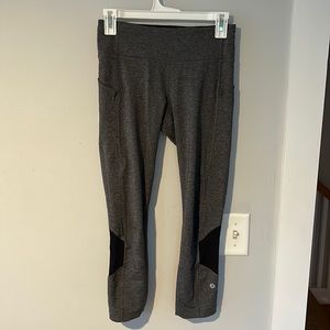 Grey lululemon capri leggings
